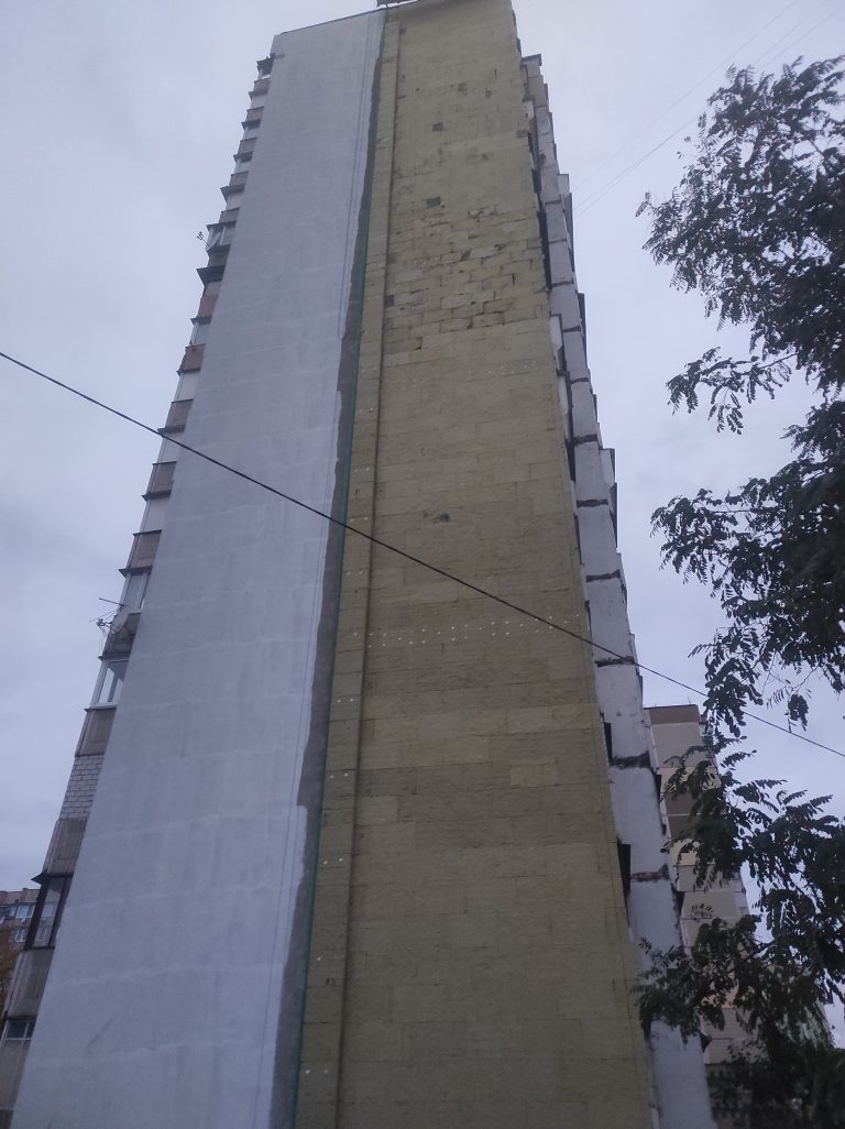Маяк 91-Б: комплексна модернізація та енергоефективність в умовах кризи